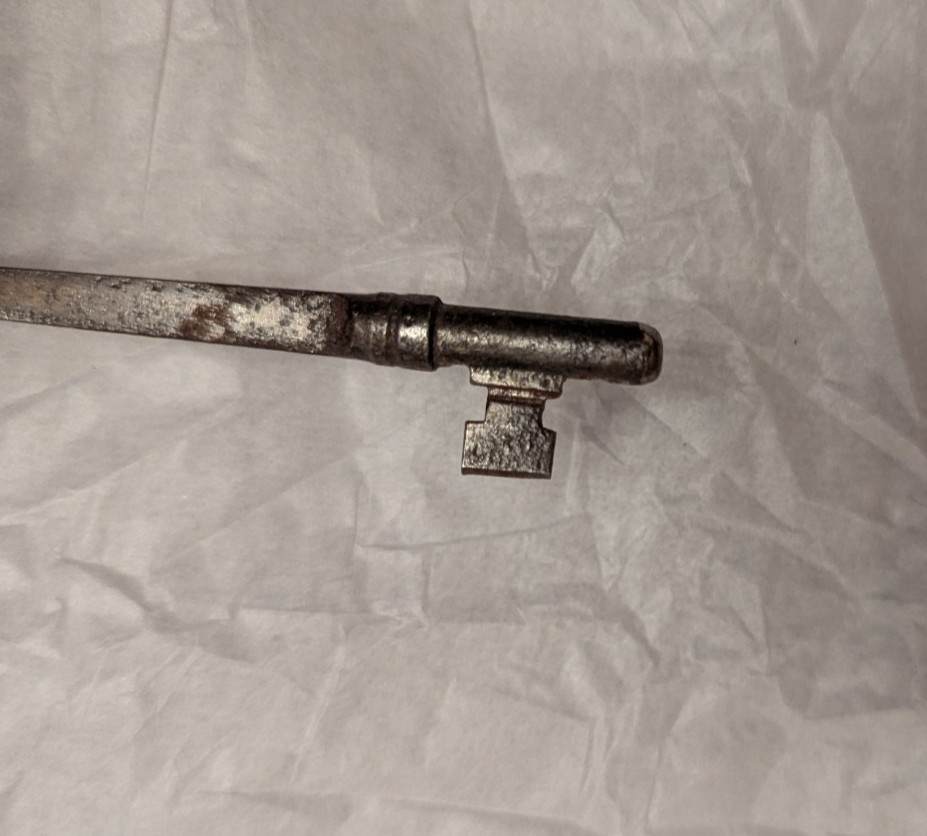 Vintage Hardware Door Lock Skeleton Key Solid Barrel 3.75"