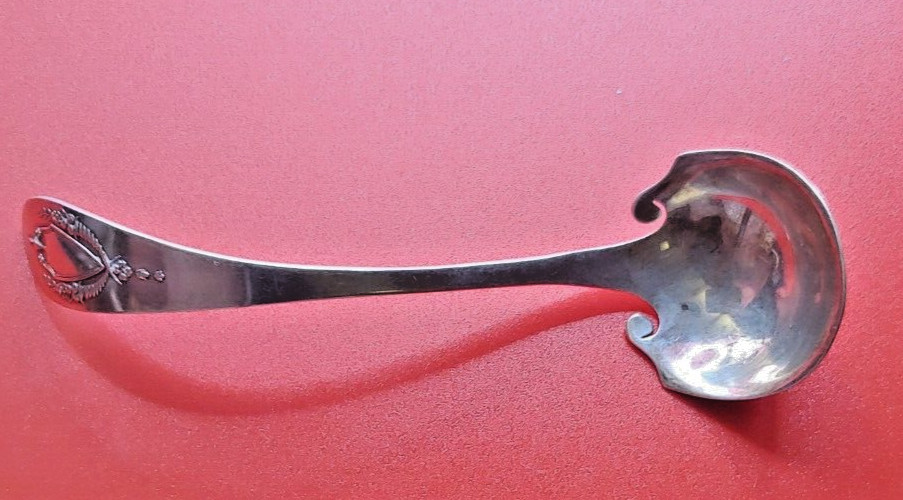 Lunt Silver Mount Vernon  Solid Piece Cream Ladle NO MONOGRAM