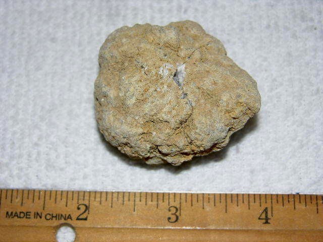 Geode pair opened with crystal centers 1.75 inch G16