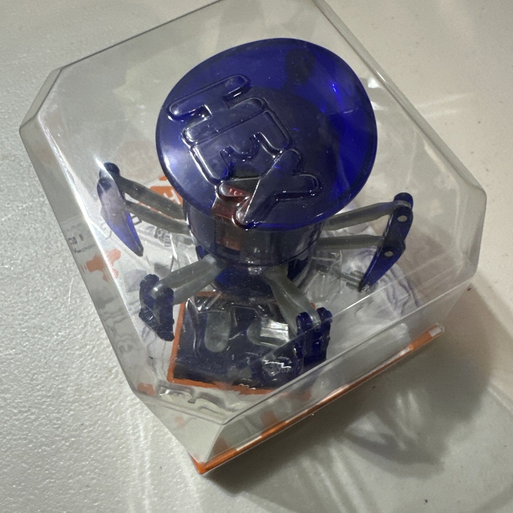 HEX BUG BLUE SPIDER ROBOTIC CREATURE REMOTE CONTROL INCLUDED