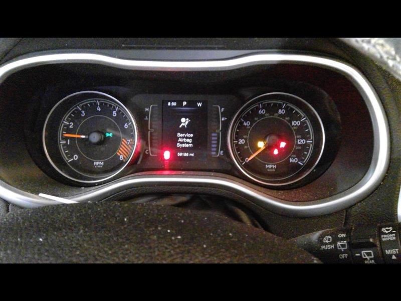 CHEROKEE 2015 Glove Box 402649