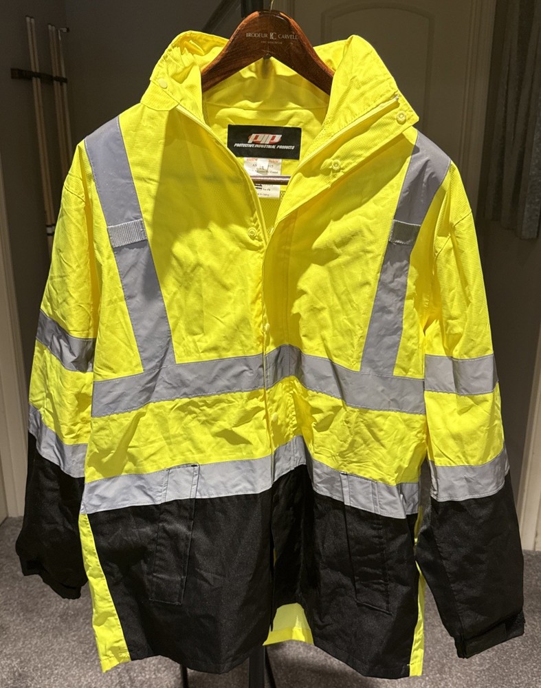 Protective Industrial Products Large Coat 300 D Poly/PV Coated Type R Cls. 3