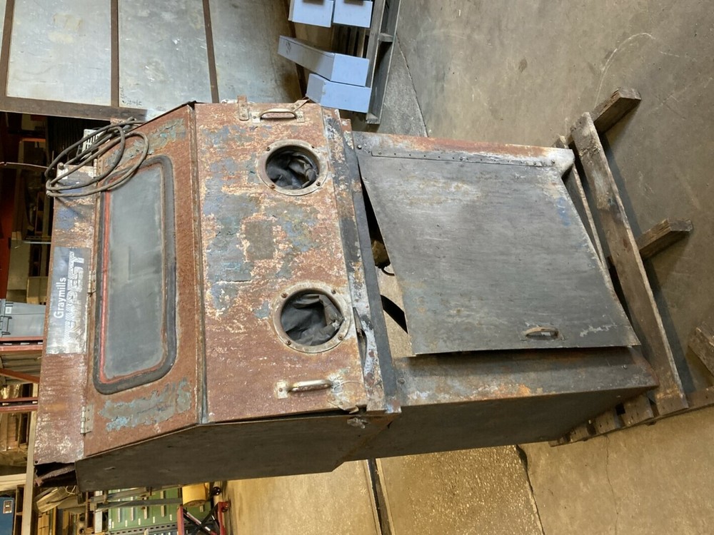 Graymills Tempest Sand Blasting Cabinet  ,