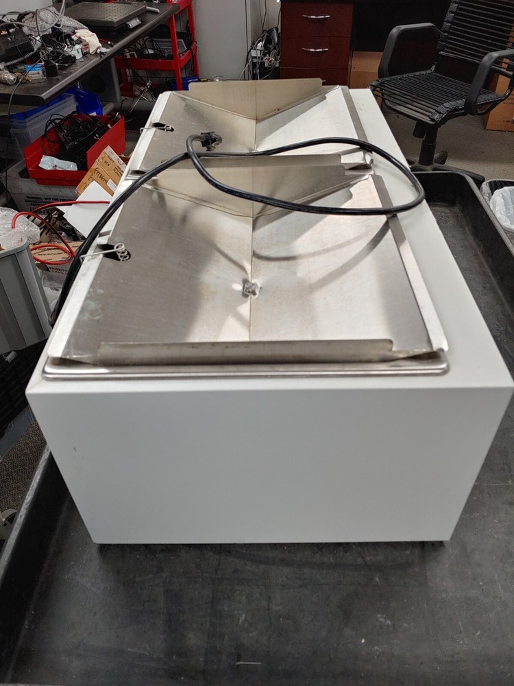 PRECISION Dual Chamber Microprocessor Controlled 280 Series Water Bath 51221058