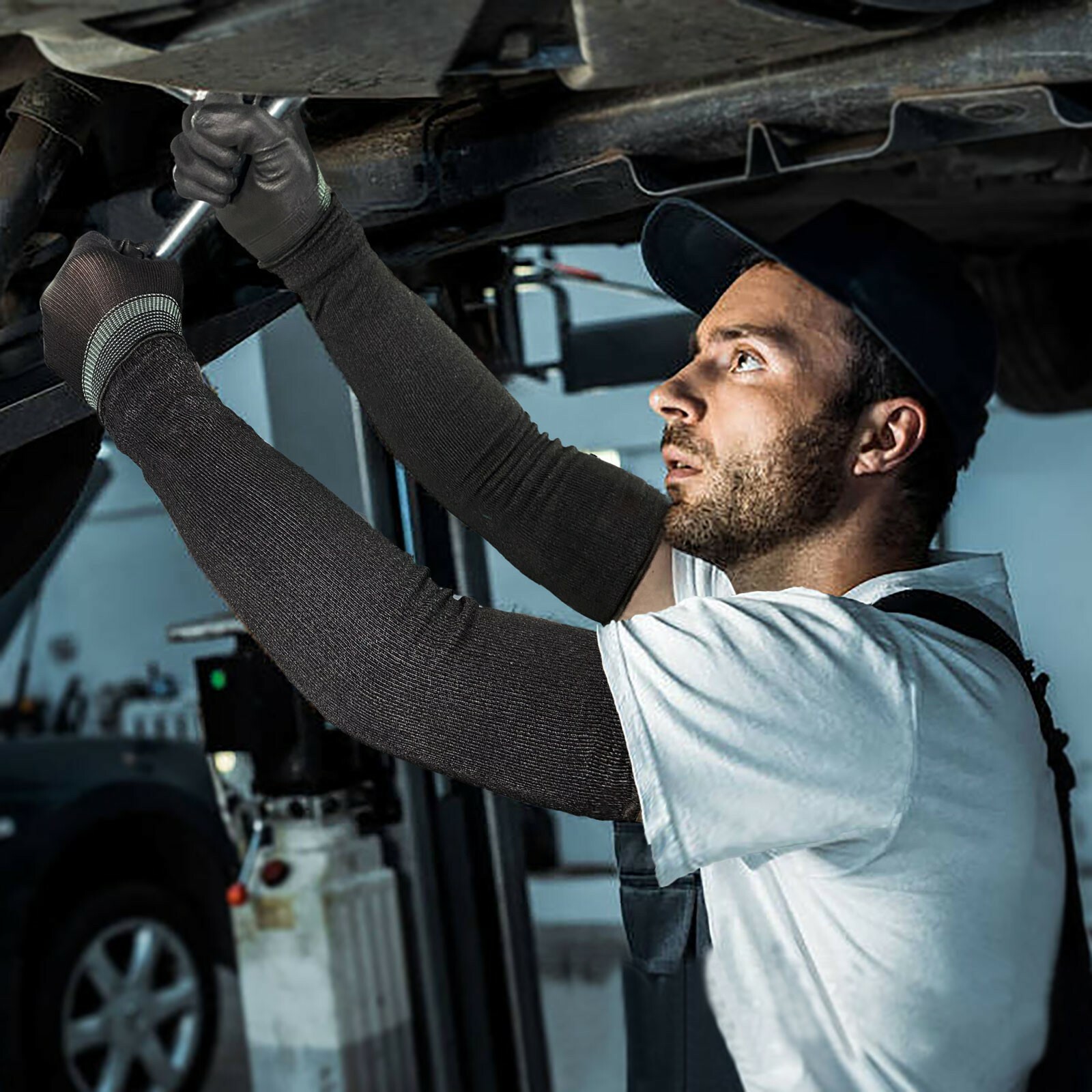 EvridWear Black Arm Protective Sleeves Cut Resistant Sleeves Arm Guards, 1 Pair