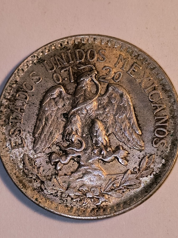 1945 50 Centavos Silver Coin Come C.