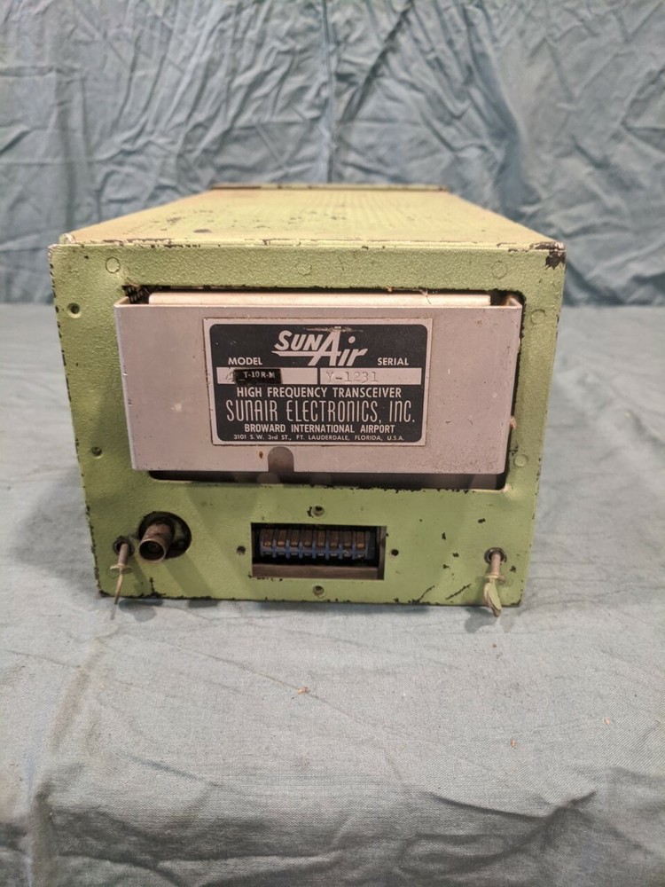 SUNAIR ELECTRONICS TRANSCEIVER T-10R-M
