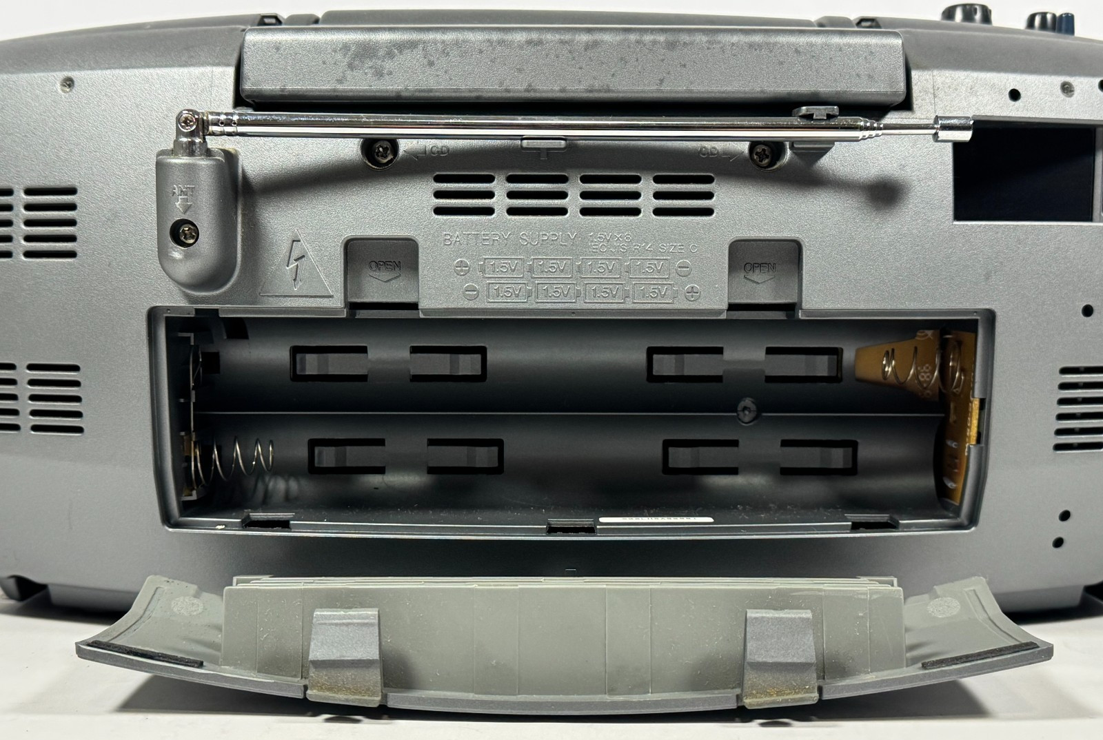 AIWA CSD-ES225 Compact Disc Stereo Radio Cassette Recorder Boombox FULLY TESTED