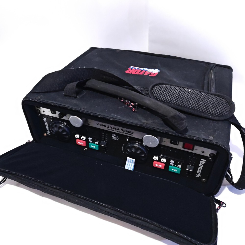 Numark CDN-25 Pro CD Player + Visual Effects V-99S in Gator Case Bundle