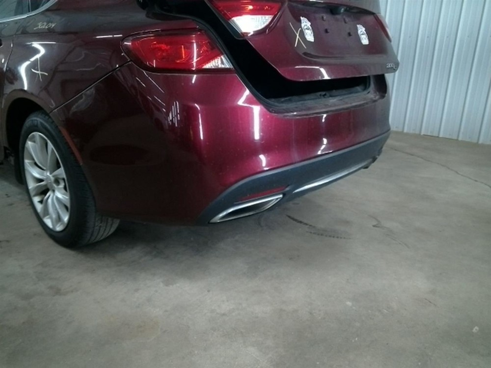 200 2015 High Mounted Stop Light 104753328