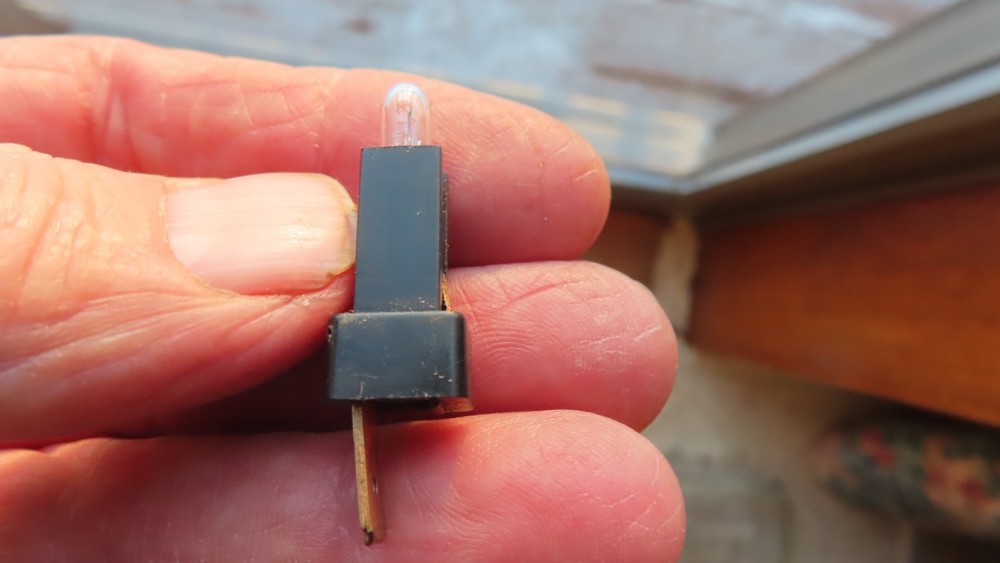 Volvo 240 Switch light socket with bulb BLACK 1 contact Tested good condition