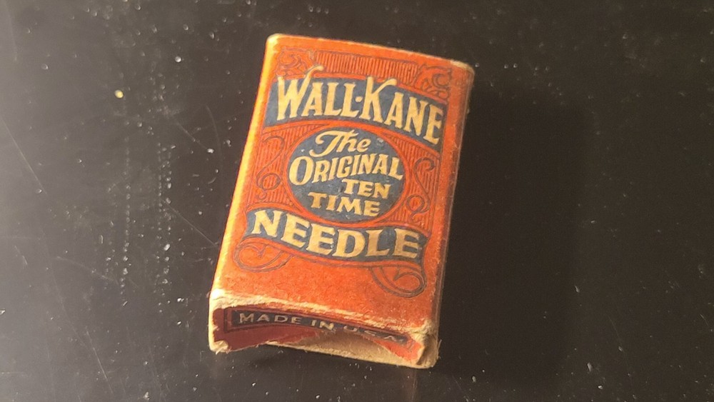 Wall-kane Gramophone phonograph needle Box - Empty
