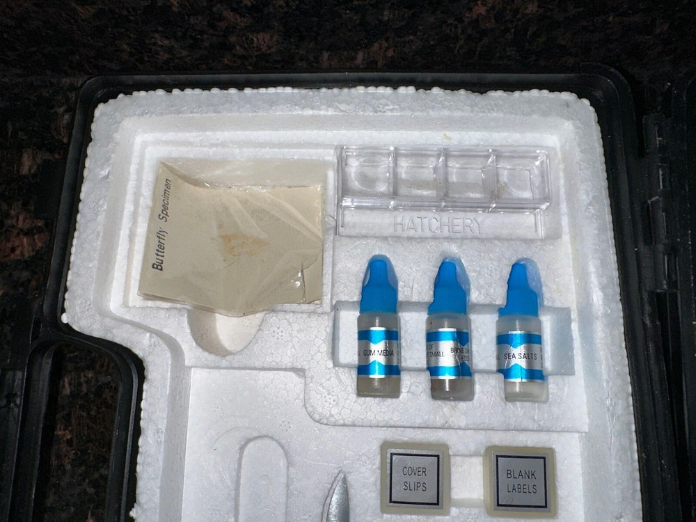Discovery Channel Kids 50X-1200X Microscope Kit w/Storage Case Mostly Complete