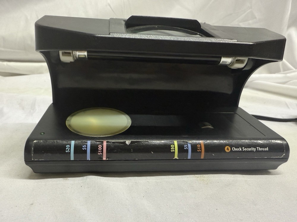 Royal Sovereign counterfeit detector
