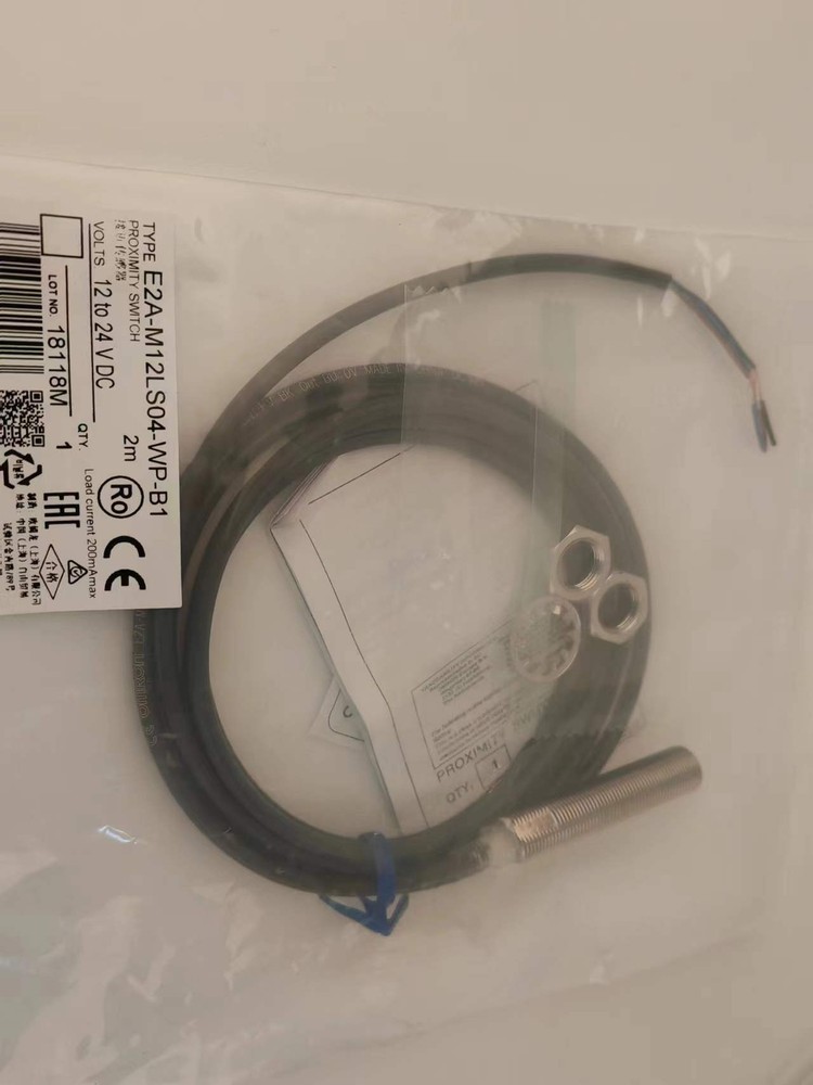 1pcs New For Omron E2A-M12LS04-WP-B1 Inductive Proximity Sensor -