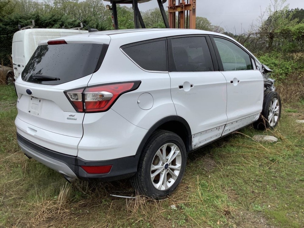 Fuse Box Engine Fits 17 ESCAPE 4595116