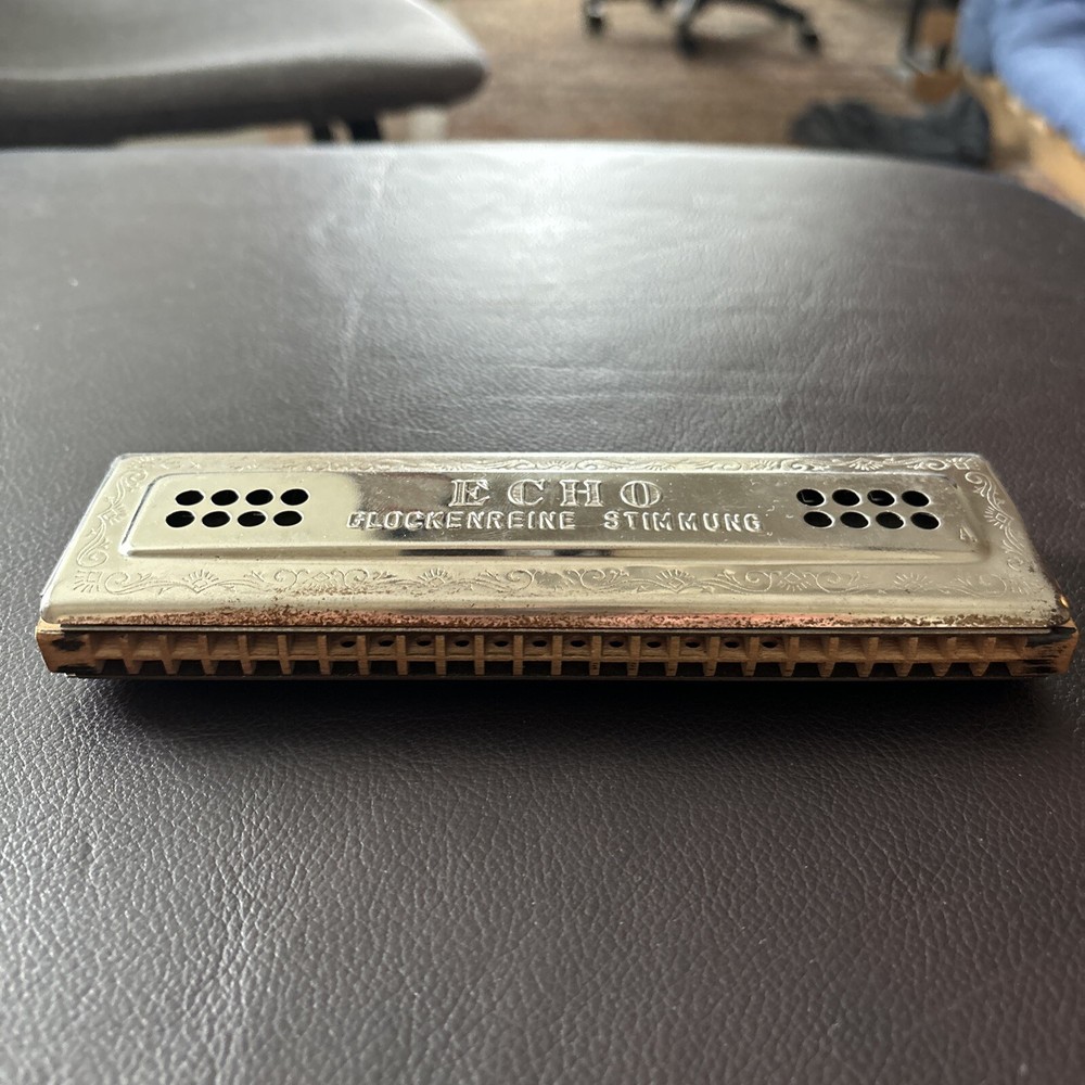 M. Hohner Echo Glockenreine Stimmung Harmonica - Made In Germany