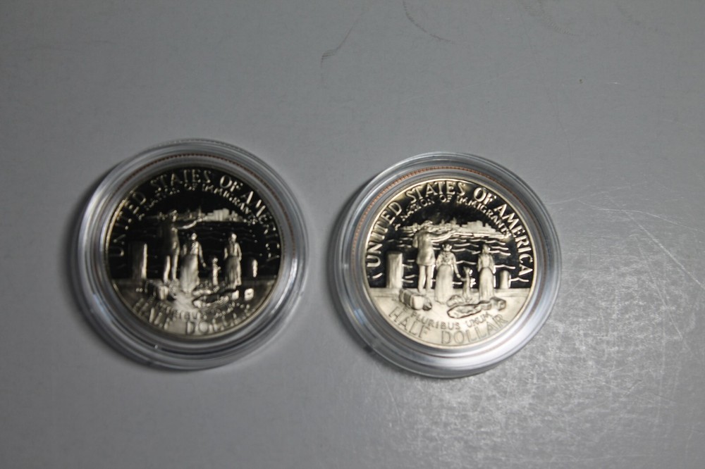 1986 LIBERTY Half Dollar (2 total)
