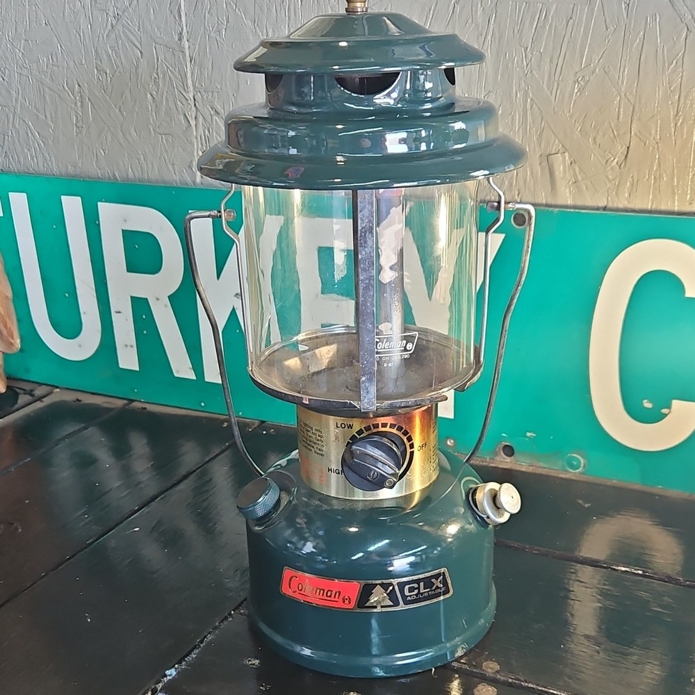 Coleman CLX 290 Lantern