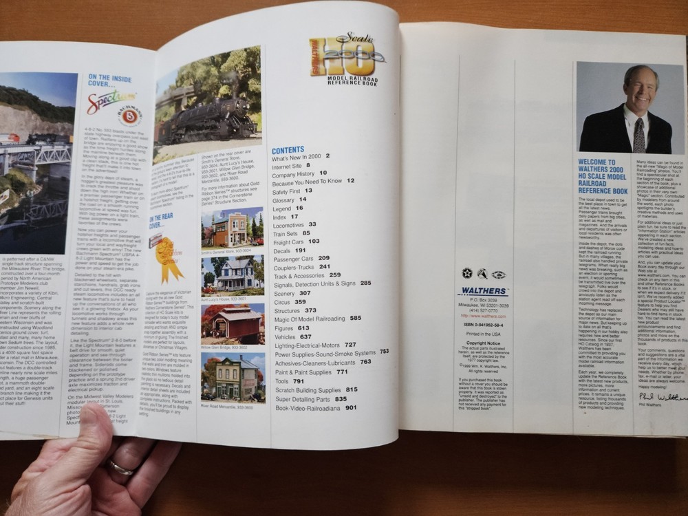 2000 Walthers HO Model Railroad Catalog Reference Manual