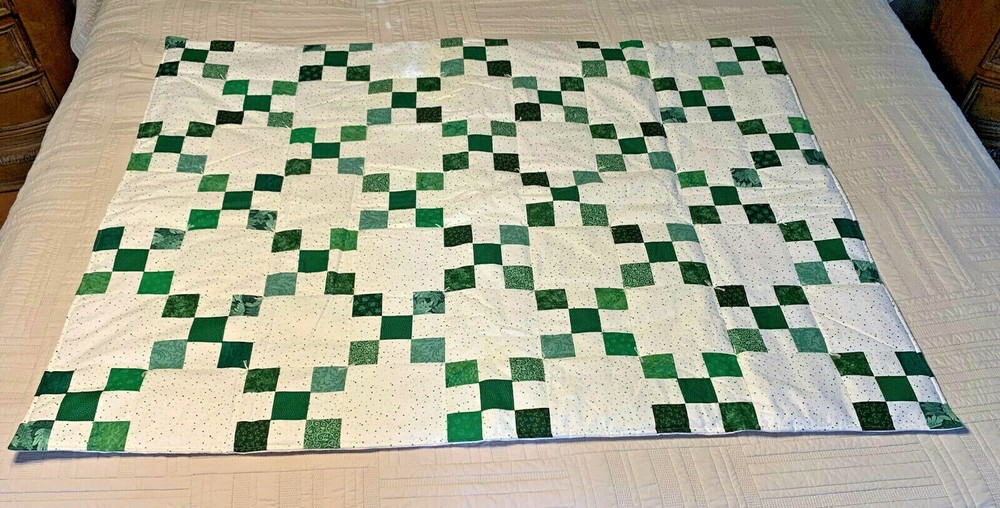 QUILT 52" X 40" PATCHWORK BLANKET DRAGONFLY QUILTERS THROW LAP HANDMADE KNOTTED
