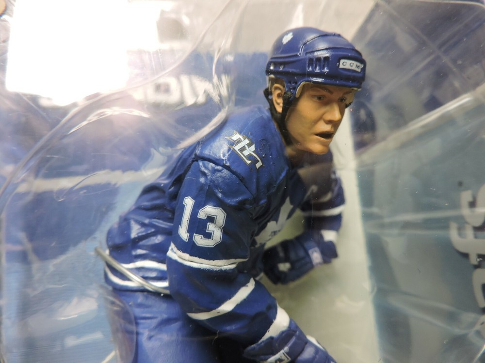 McFarlane Sundin Toronto Maple Leafs Series One Action Figure 2001