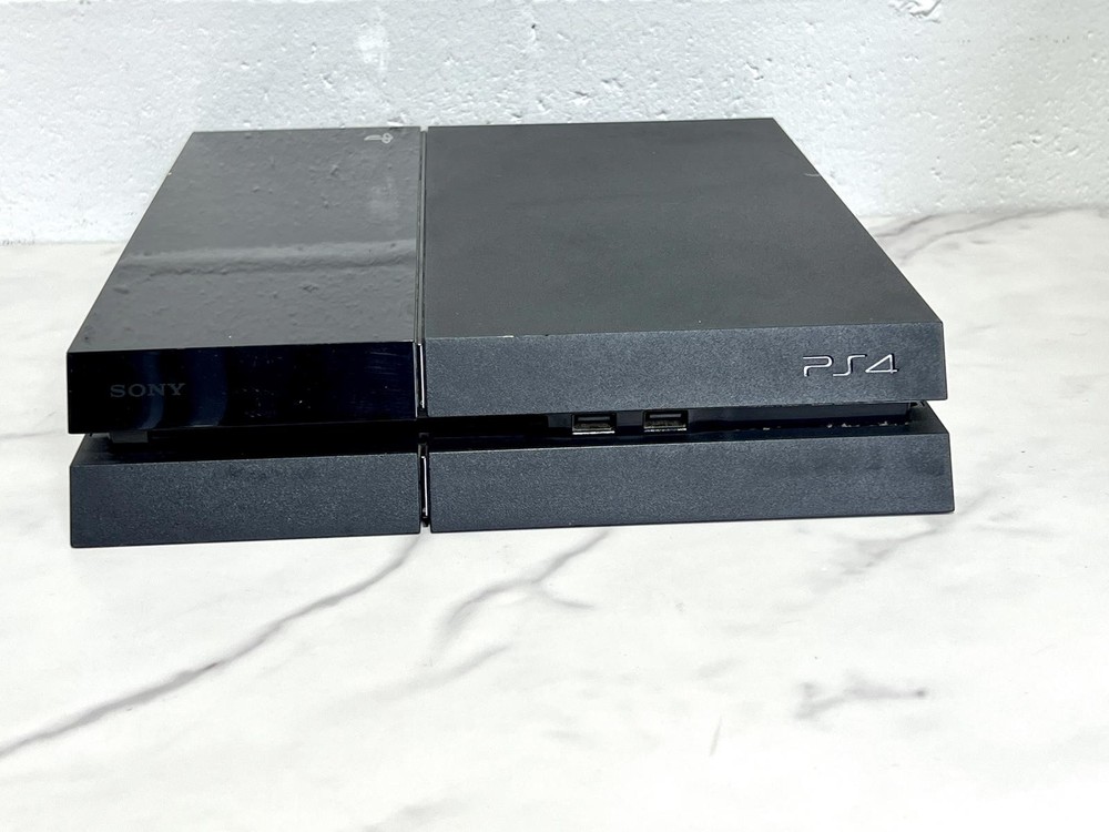 Sony PlayStation 4 Model CUH-1115A Console