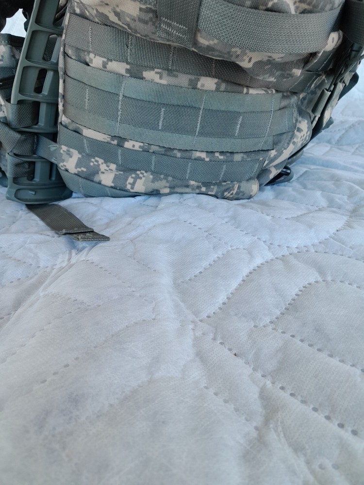 RUCKSACK LARGE MOLLE II ACU USGI BACKPACK COMPLETE VERY GOOD CONDITION