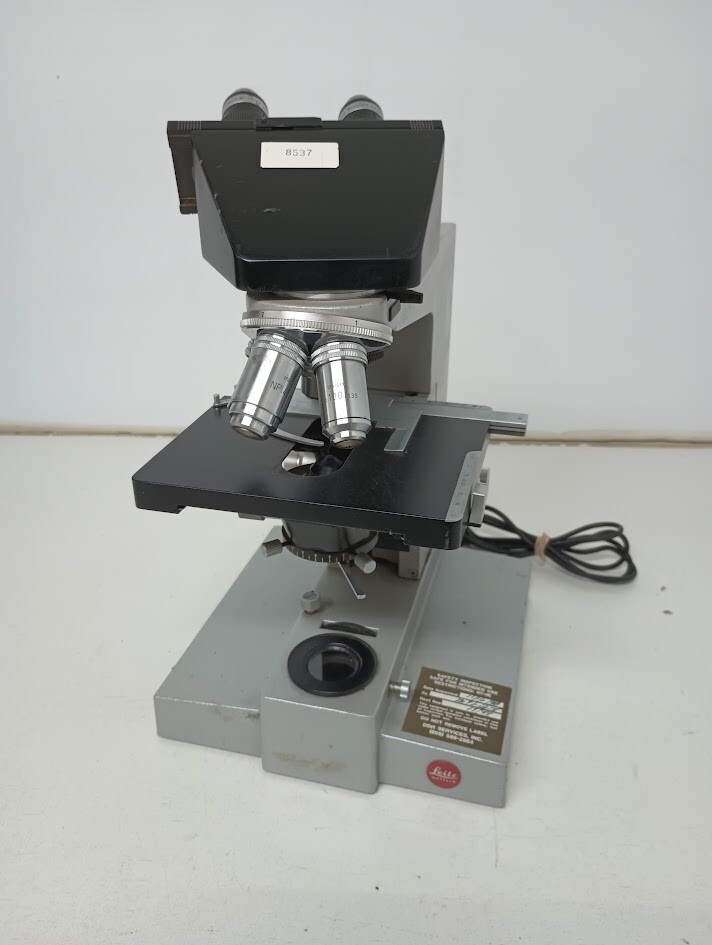 Vintage Leitz Wetzlar Dialux Microscope