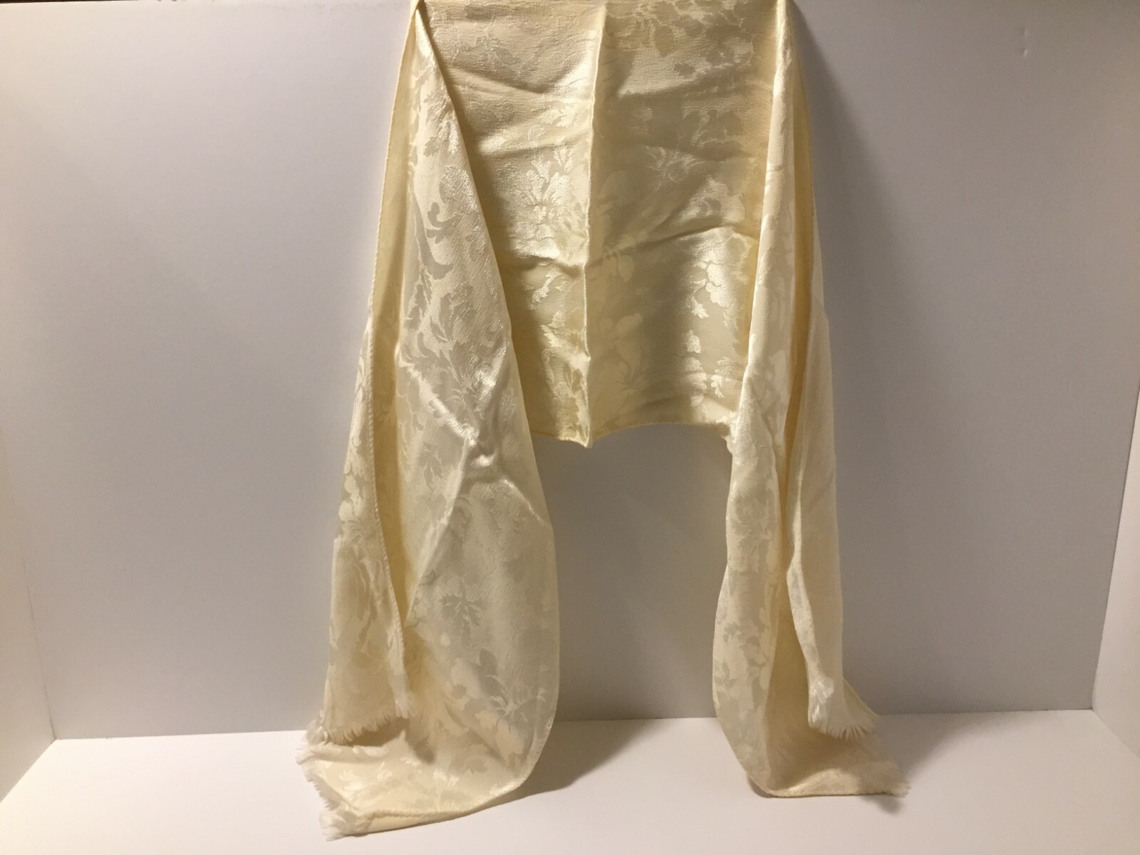 Vintage Scarf Off White with Flowered Design Ladies Women