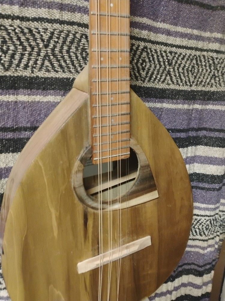 Right-hand Octave Mandolin 8 String. G-D- A-E Solid Woods 24.5" Scale