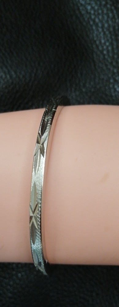 VTG Etched Silvertone Bangle Hinged Bracelet