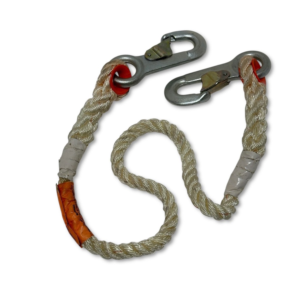 Klein Tools Safety Harness with Snap Hook, 3 Ft