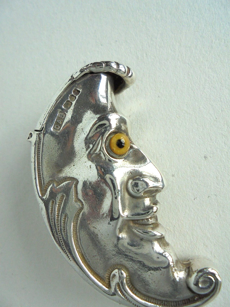 Solid Silver Man ln The Moon Vesta Case