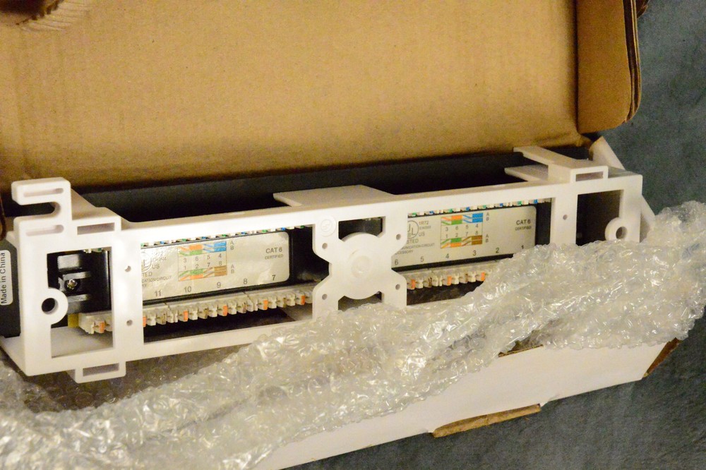 Monoprice Mini Patch Panel 12-Port Cat6 10 Inch Vertical