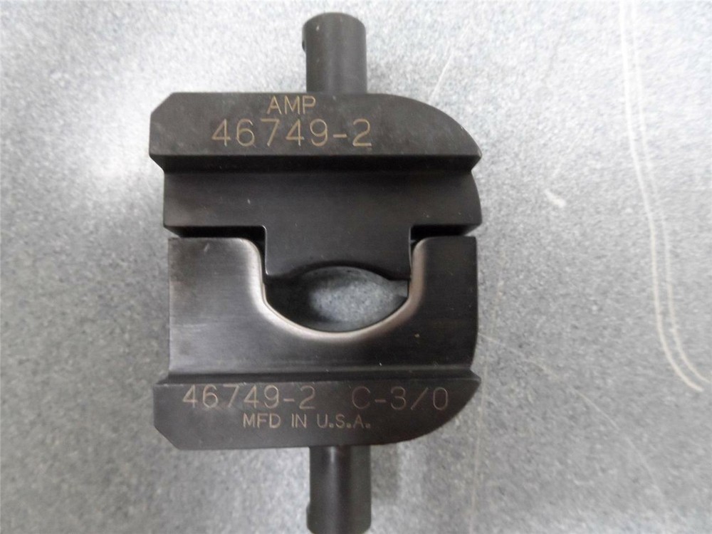 AMP 46749-2 C-3/0 Crimp Die