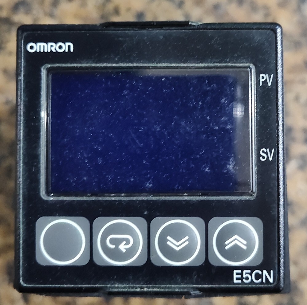 OMRON E5CN-RMT-500 TEMPERATURE CONTROLLER