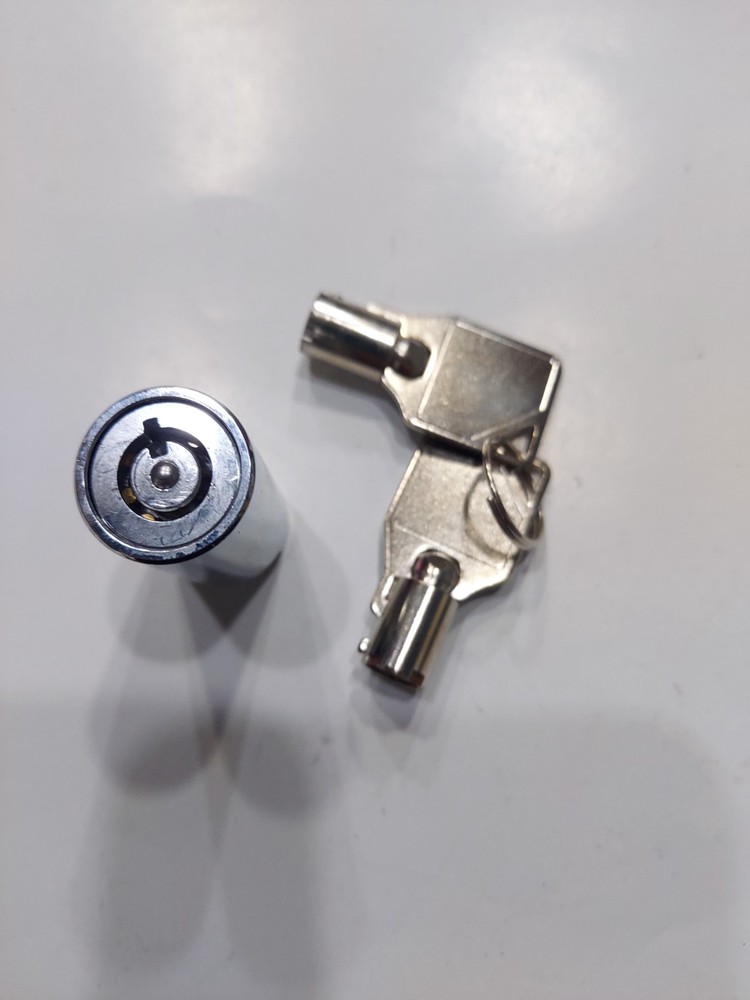 Vending Machine Plug Lock for Soda/Snack Vending Machine 2 Keys