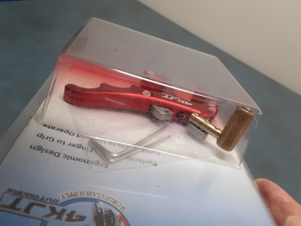 4K JT Outdoors Archery Bow Release - Red - NEW