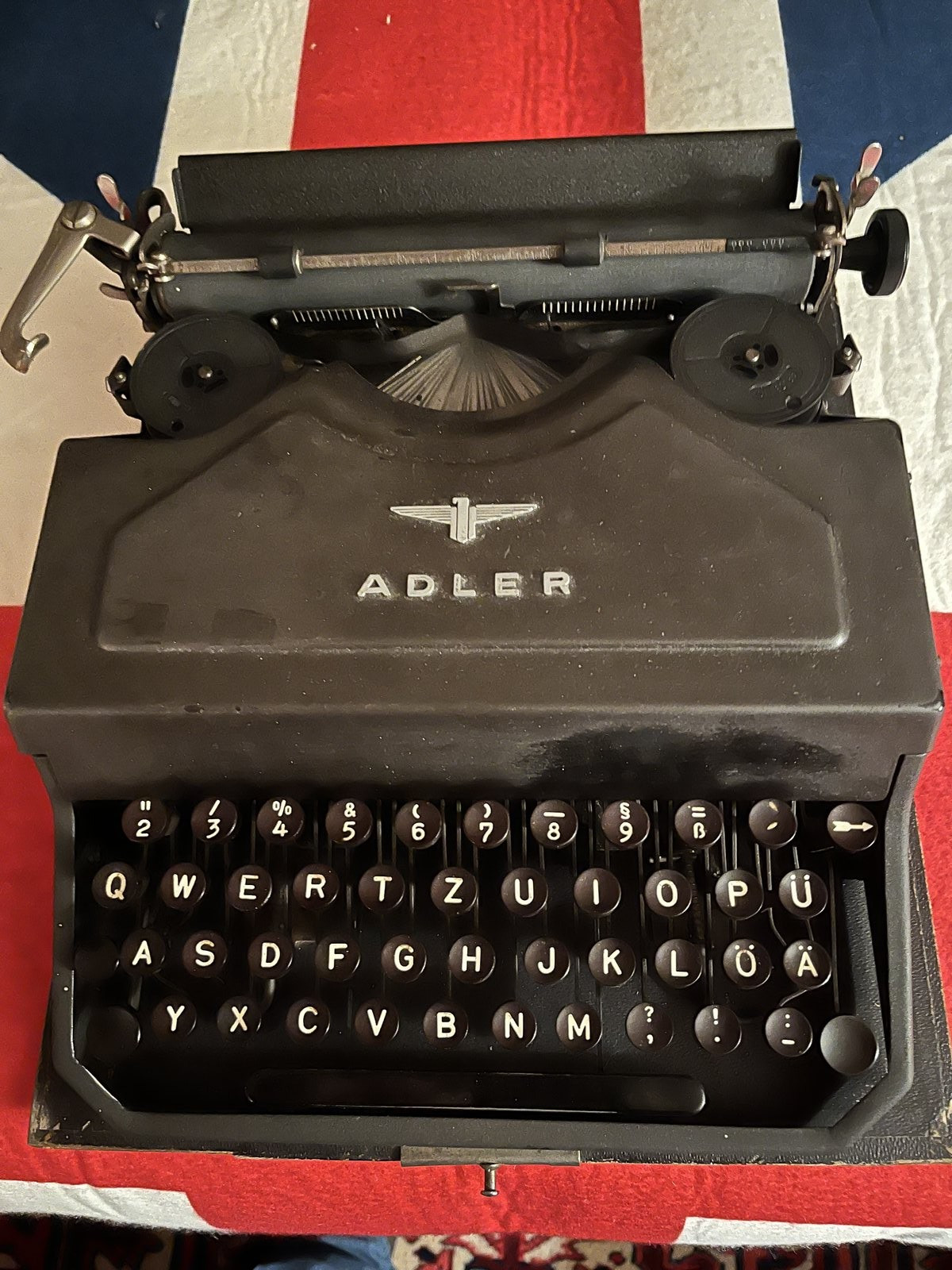1930s German Adler Favorit No. 7 Field Typewriter Qwertz Keyboard Portable Rare