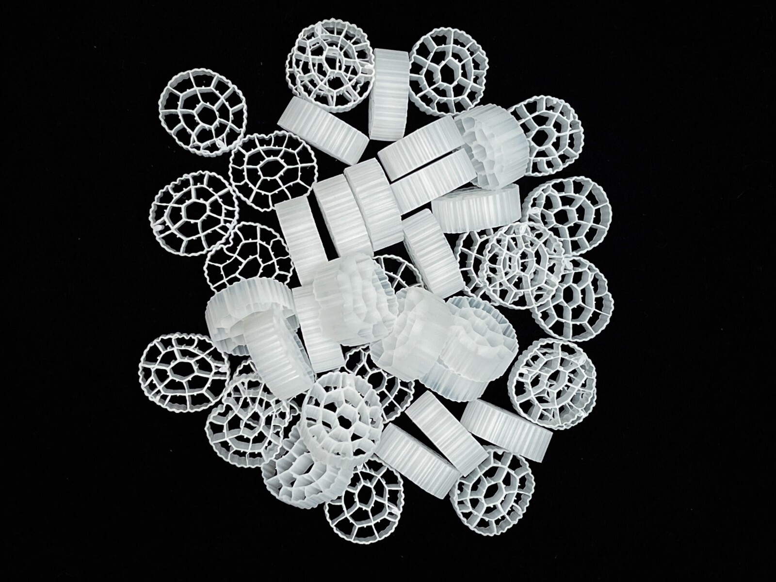 1 Gallon Bio Media Plus Filter Media Moving Bed Biofilm Reactor (MBBR)- K1/K2/K3