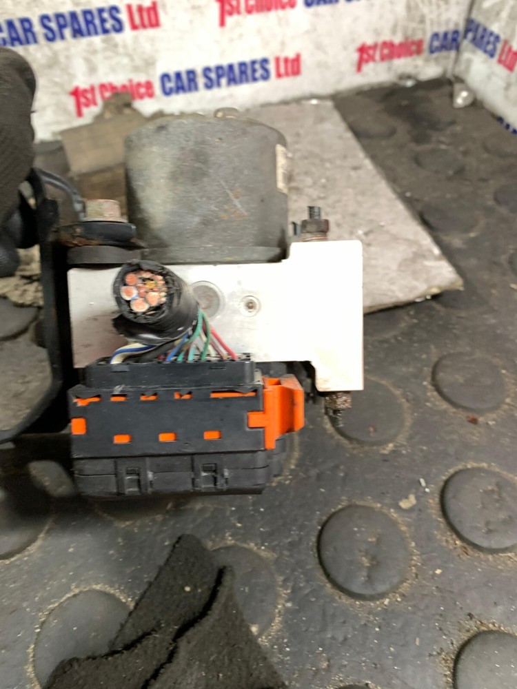 SUZUKI ALTO 2004 PETROL ABS PUMP CONTROL MODULE AC045001624