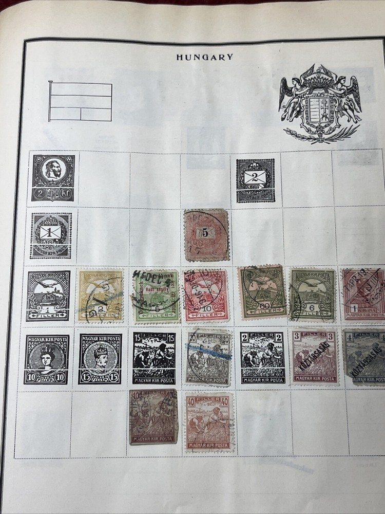 VINTAGE 1935 SCOTT MODERN POSTAGE STAMP ALBUM 900+ FOREIGN STAMPS