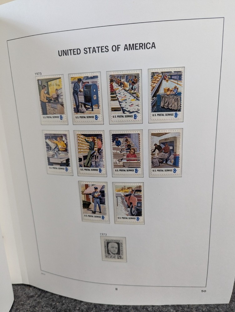 US - DAVO LUXE - GENTLY USED - US - VOLUME I + II + III HINGELESS STAMP ALBUMS