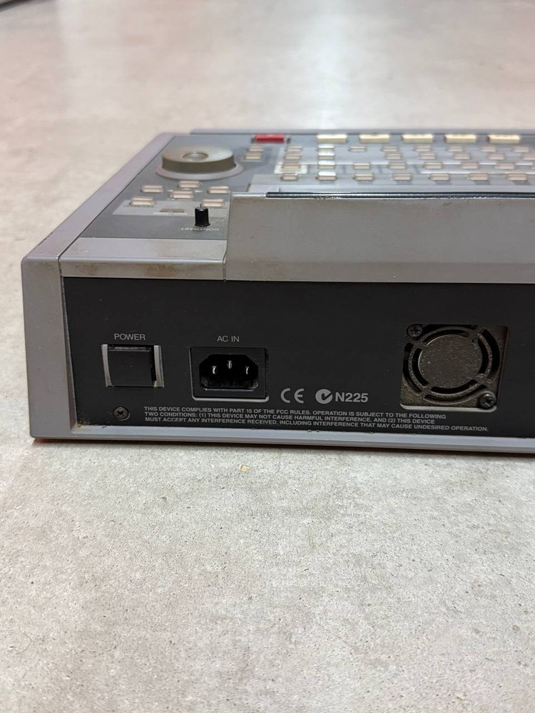 Roland VS-1680 Digital Studio Workstation Recorder Fully Tested + Case