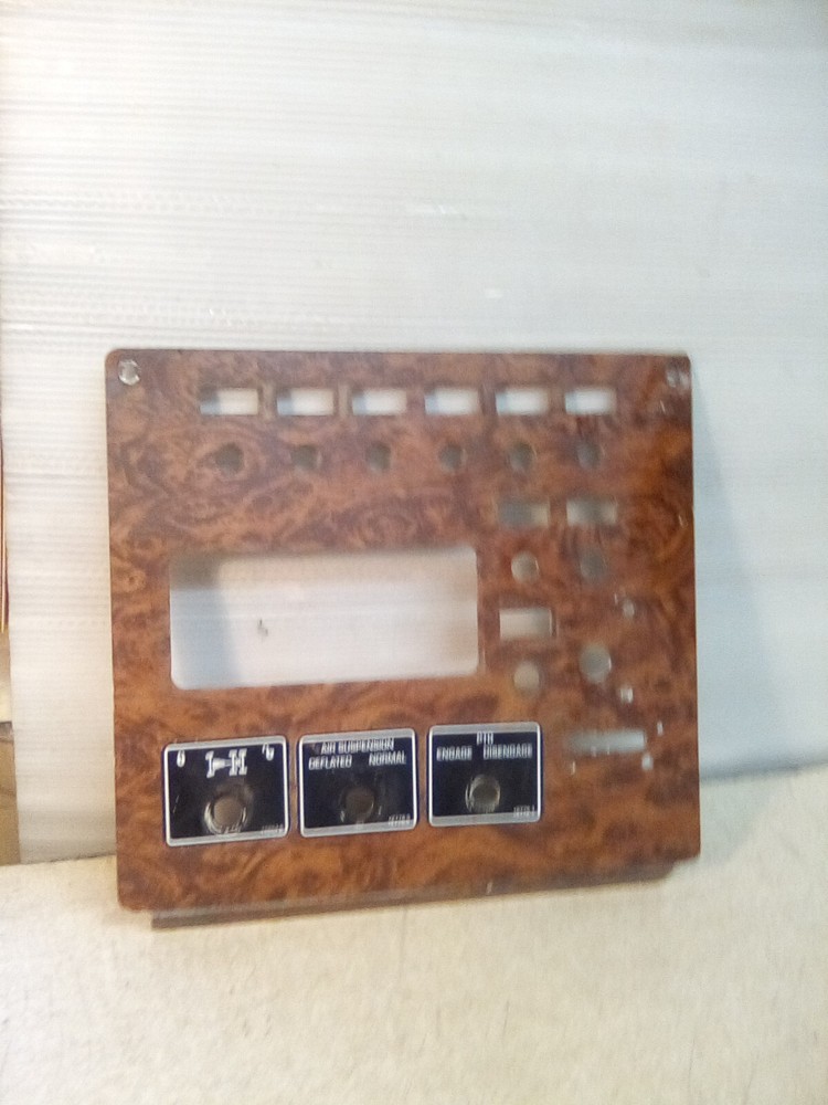 2005 Kenworth T600 Dash Panel