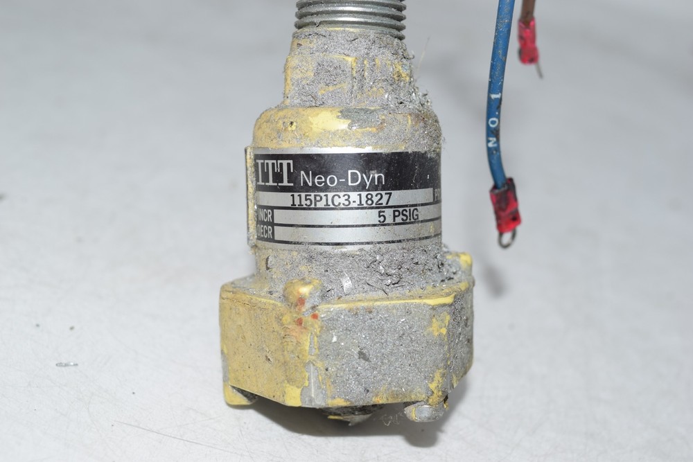 ITT 115P1C3-1827 Pressure Switch 5 PSIG 5 Amps