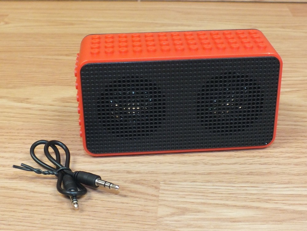 Brix Buildable Battery Operated Universal Red Rectangle Speaker Bundle **READ**