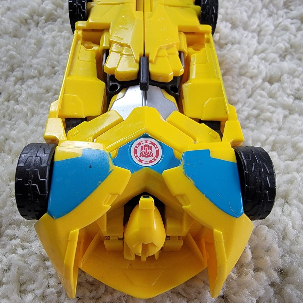 Transformers Robots In Disguise Bumblebee complete Hasbro Warrior Class RID 2015