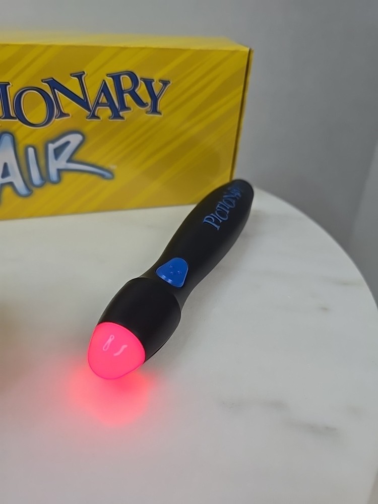 Mattel Pictionary Air Interactive Drawing Game with Light Pen Tested And Working